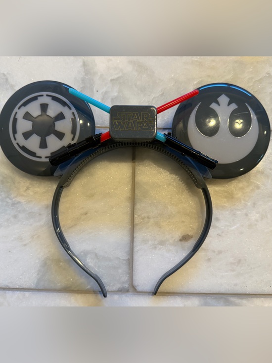 Star Wars Accessories - Star Wars Black ears Headband with Red and Blue Light Sabers that light up